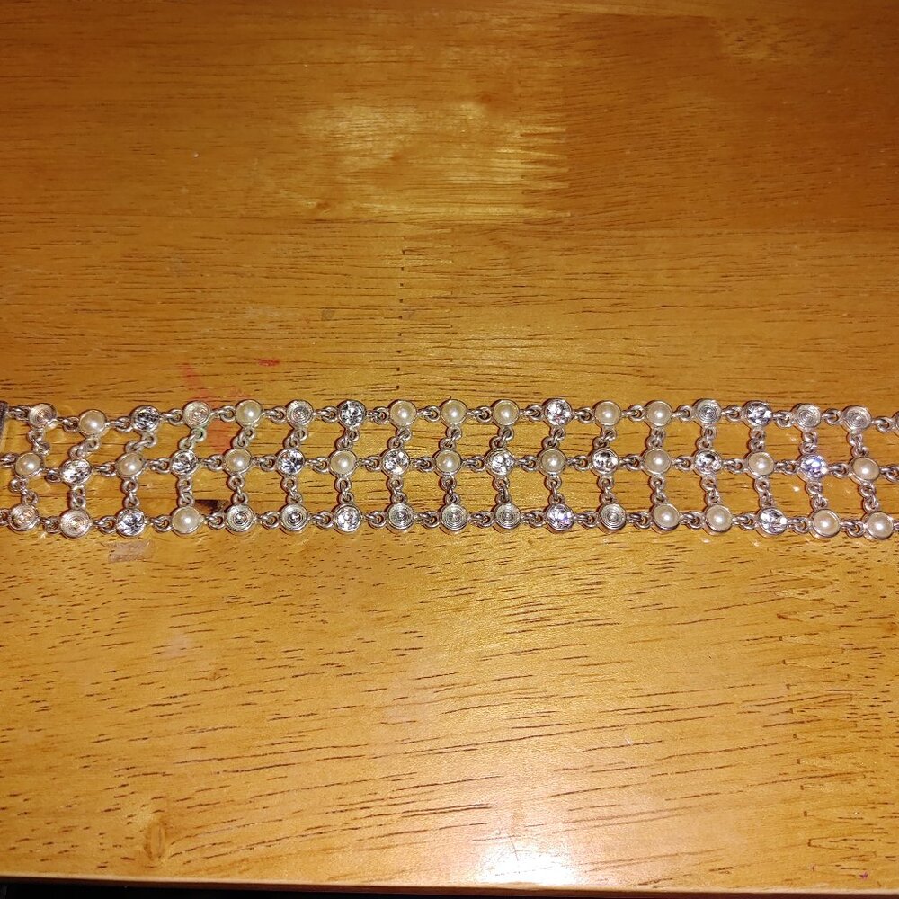 Vintage 3 Strand Faux Pearls & Glass Crystal Rhinestone Clasp Bracelet